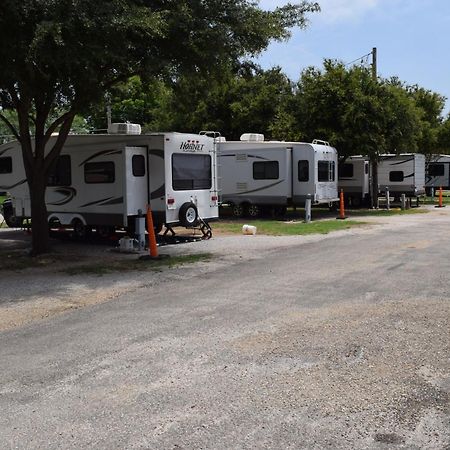 Albany Inn & Rv Campground Екстериор снимка