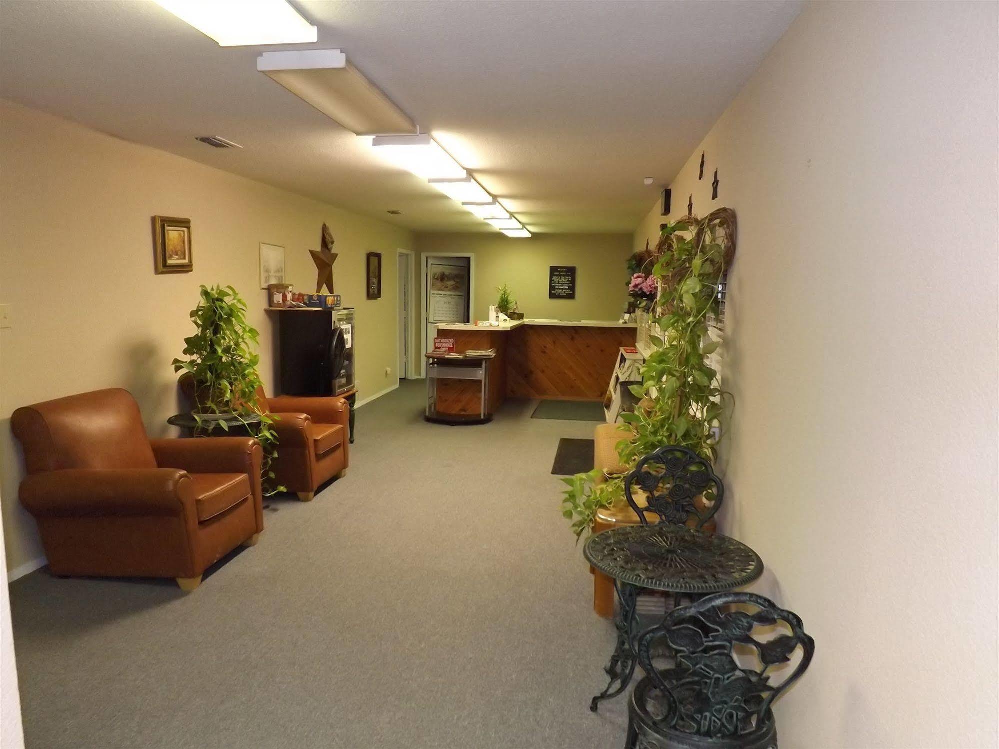 Albany Inn & Rv Campground Екстериор снимка