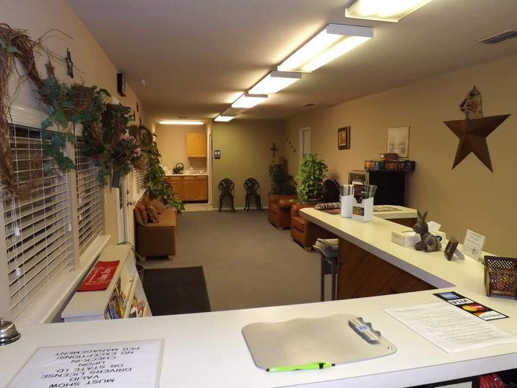 Albany Inn & Rv Campground Екстериор снимка